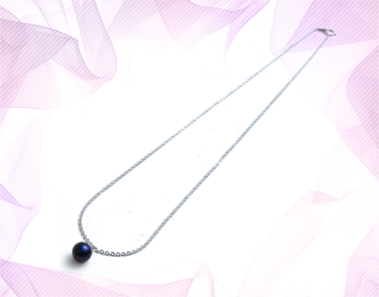 ペンダントヘッド+ チェーンネックレス